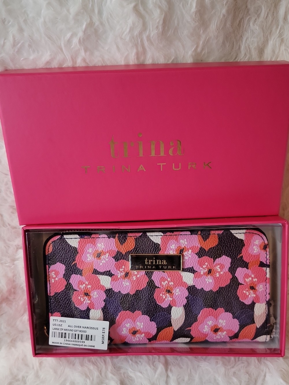 NWT Trina Turk Floral Wallet With Gift Box